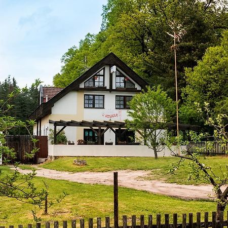 Penzion U Kostela Mláka Exterior foto